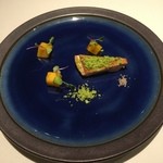 コシモ・プリュス - ホロホロ鳥
      わさびのパン粉
      柿