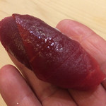 初音鮨 - 赤身　薄切り2枚