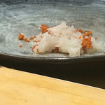 初音鮨 - 剣先烏賊とバチコ（ナマコの卵巣）