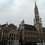 Waffle Planet - 世界遺産のグラン＝プラス広場。