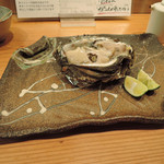 じんぺい - 徳島県産 岩牡蠣