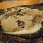 じんぺい - 徳島県産 岩牡蠣　ズームアップ