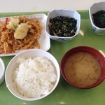 大学会館食堂 - 烏賊のエスニック炒め