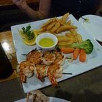 Tumon Bay LOBSTER & GRILL - おっきい海老串
