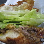 Munch's Burger - ざくざくとした食感が抜群のレタス。