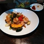 真 - イカと海老のオイスターソース炒め