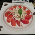 DINING 彩 - トマトと蒸鶏のサラダ