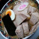 玉川大盛軒 - 醤油ラーメン・角切りチャーシュー・大盛り。
