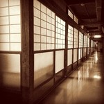 食事処やはぎ - ボクのお気に入りアプローチです