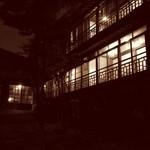 食事処やはぎ - 外に出ると、またいい感じです