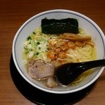 直久 - コショーとラー油を投入