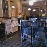 亀鶴庵 - 意外と広い店内