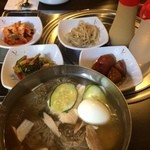 Mikawon - 冷麺とおかずたち