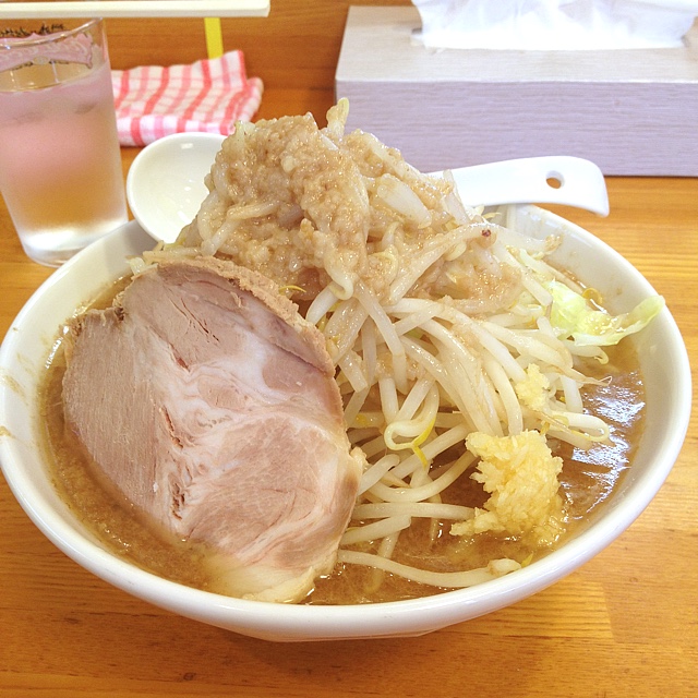 ラーメン The 1,100 calorie Jiro-style chilled Chinese noodles I