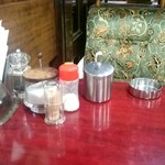 アーモンド - アーモンド　卓上