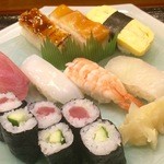 寿司　浜寿し - ランチの寿司 1000円（税込）