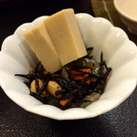 まにわ - 高野豆腐と五目ひじき炊き
