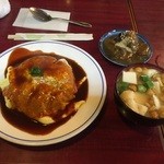 プーポ - オムライス (デミグラス)