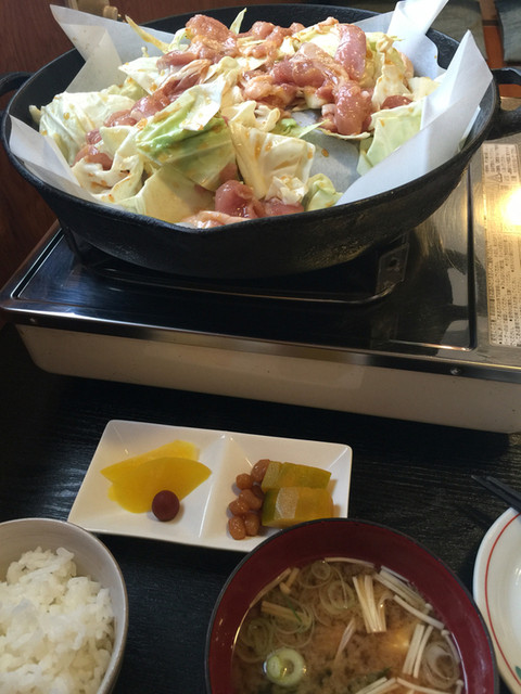 鶏ちゃん専門店 杉の子【定食/ランチ/飛騨牛/朴葉味噌/持ち帰り/刺身こんにゃく/下呂】>