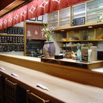 松きち - オープンキッチンのカウンター席