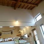 くらしとごはん リクル - 天井も高くてきれいな建物です。