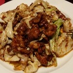 五修堂 - 豚肉とキャベツの甘辛味噌炒め（中600円）です。2015年9月