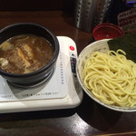 つけめん・油そば　あびすけ 元住吉店 - 寒かったので久しぶりにつけ麺
                                IHでスープが冷めないので最後まで熱々でいただけます