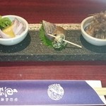魚酔庭 - お通し、茗荷とおかか逢え、つぶ貝、イカの酢味噌あえ