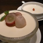 豪火 - 杏仁豆腐