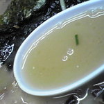 らーめん工房 龍 - 濃厚なｽｰﾌﾟは久留米ﾗｰﾒﾝらしい臭みとｶﾞﾂﾝとくる旨味を内包する。