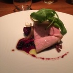 アバロッツ - 塩漬けしたばあく豚　秋色の皿　大宇陀の無農薬ブルーベリーソース