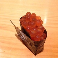江戸前鮓 すし通 - 自家製いくら醤油漬け