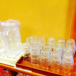 マル金そば - お冷ゎ セルフ(*/◎\*)ｺﾞｸｺﾞｸ