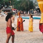 Island Breeze Luau - ロイヤルコート(王族)の船による入場