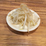 岐阜タンメン - 食べ放題の酢モヤシ