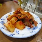 新世界もつ鍋屋 - キムチ