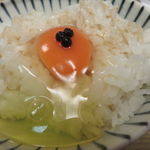 和洋酒菜 ひで - オレンジ色の卵かけご飯、実山椒で1