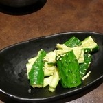 炭火焼鳥 Arata - きゅうりの盛合せ。
