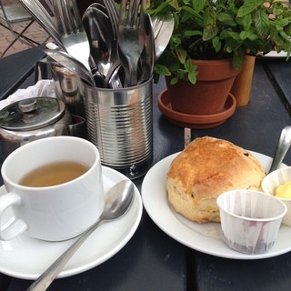 Saltmarsh Kitchen . Rooms . Bar_1