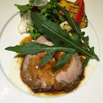 2Leoni - メイン料理②千葉県産林ポークのアリスタ風ロースト　サラダ添え　2015.10