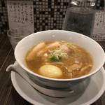 なるとや - なるとや・なるとやラーメン¥900
            全部のせ