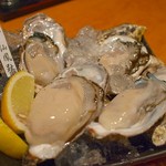 牡蠣と日本酒 四喜 - 北海道・仙鳳趾（せんぽうし）