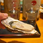 Shiki Ikebukuro Nishiguchi Eki Mae Ten - 牡蠣と日本酒