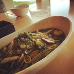 ワンルームカフェ - 小エビときのこのスピナッチ