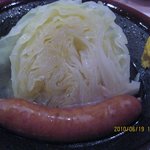 でんでんむし - キャベツ、ウインナ