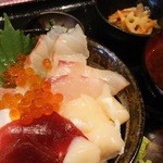 最強鮨居酒屋 やまのや - 海鮮丼