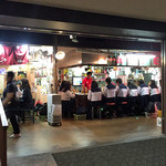 もくれん - 【外観】お昼は修学旅行団体で貸切