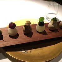 ブレストンコート ユカワタン - 6つの石
