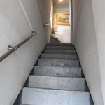 三ちゃん - ２階への階段