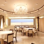 レスアルカーナ - ≪'15/10/07撮影≫ランチコースB 1512円 の店内のテーブル席の風景です